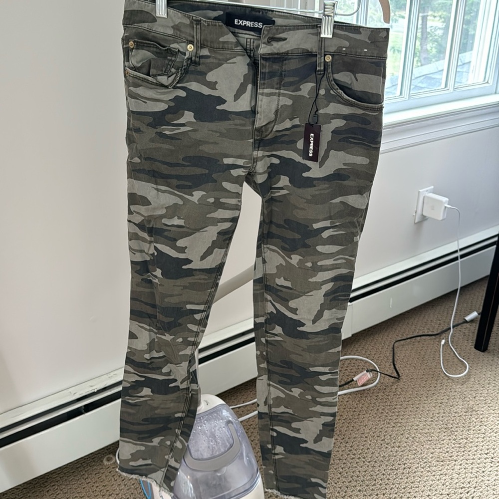 Express Cammo pants